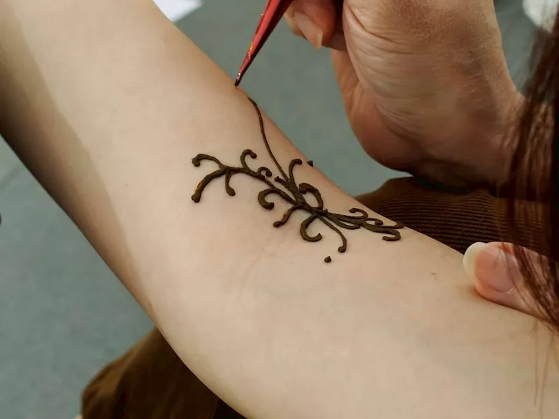 Henna Drawing